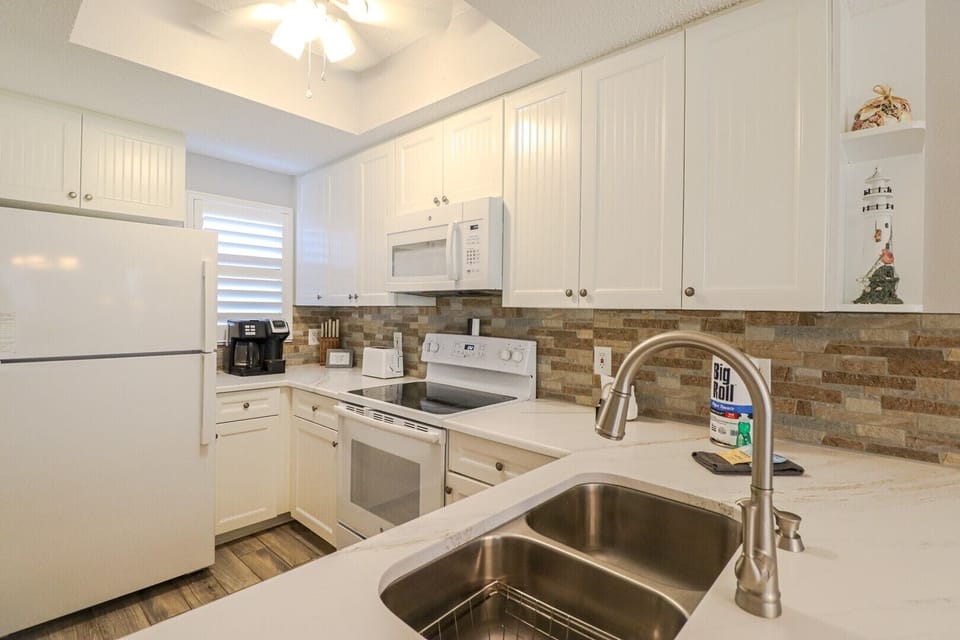 St. Augustine Beach Rentals Kitchen