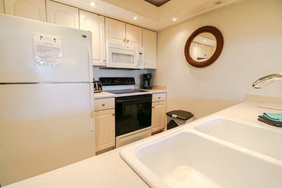St. Augustine Ocean Front Rentals Kitchen