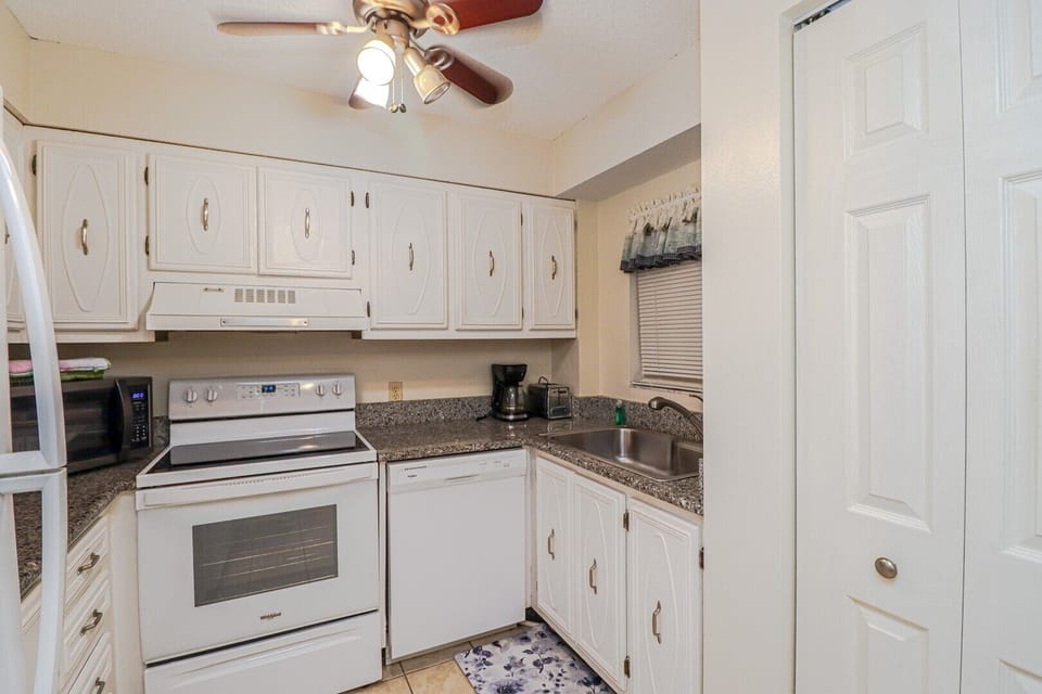 St. Augustine Beach Rentals Kitchen