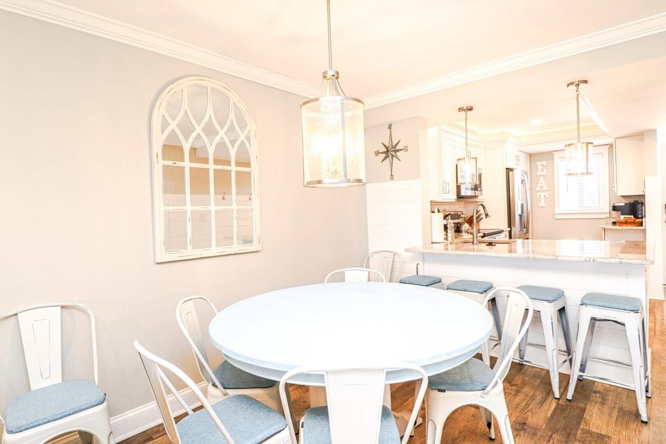 St. Augustine Beach Rentals Dining Room