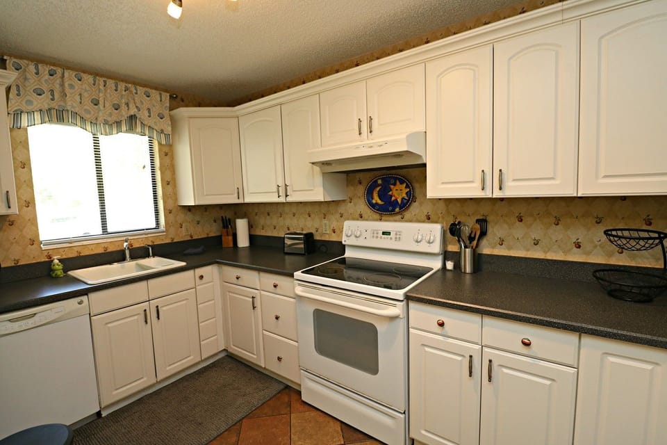 St. Augustine Beach Rentals Kitchen
