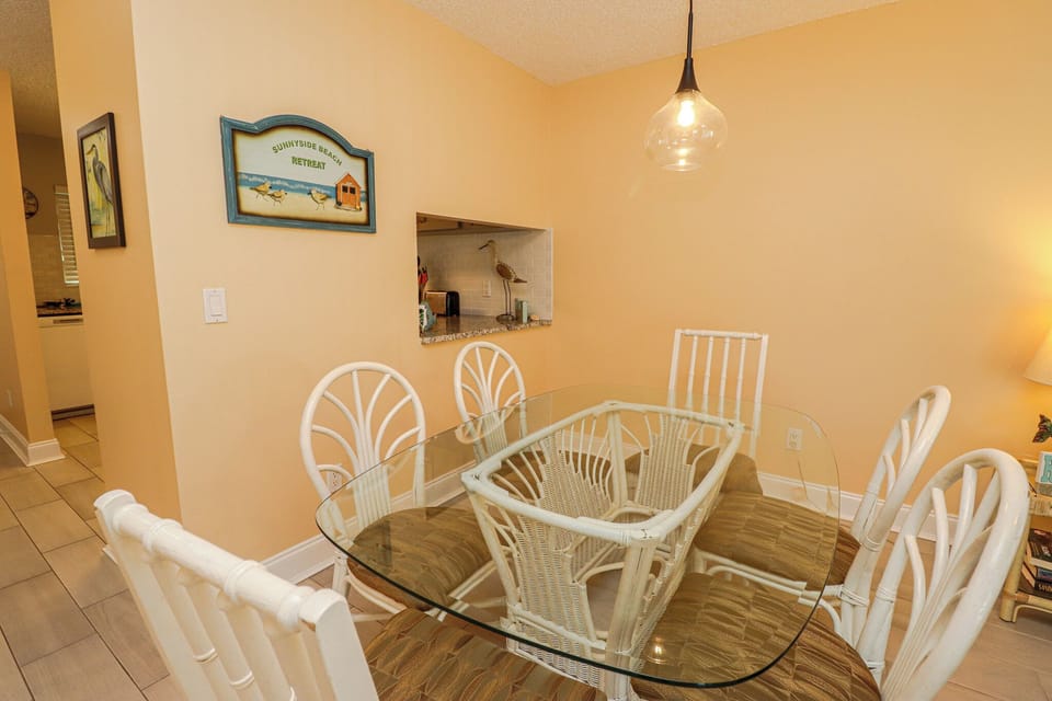 St. Augustine Beach Rentals Dining Room