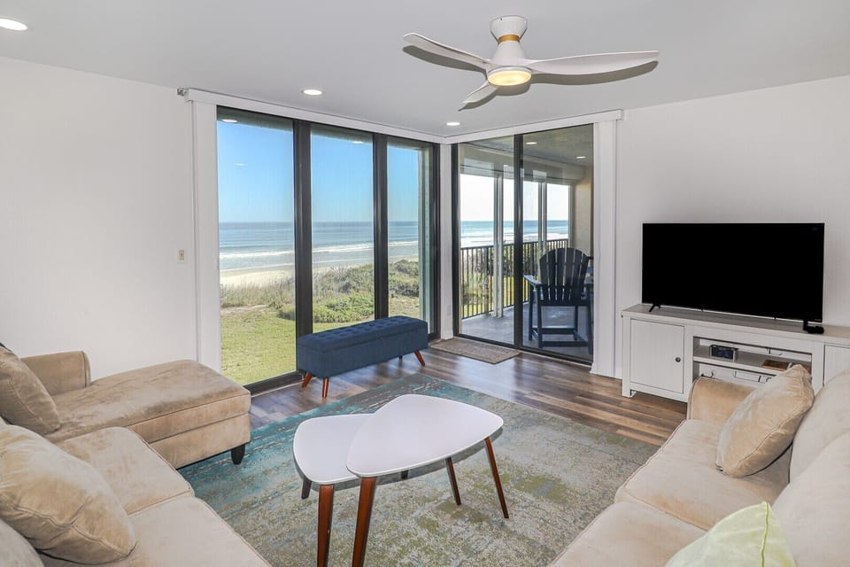 St. Augustine Beach Rentals Living Room