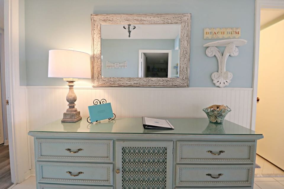 St Augustine Oceanfront Condos foyer