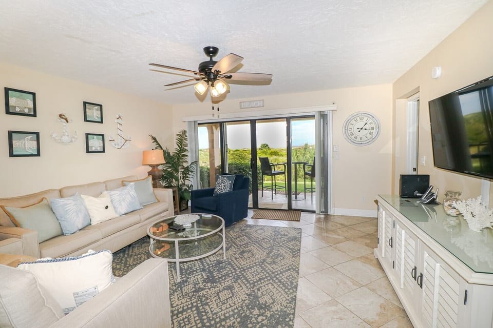 St. Augustine Ocean Front Rentals Living Room