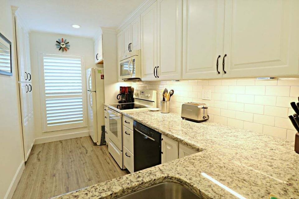 St. Augustine Beach Rentals Kitchen