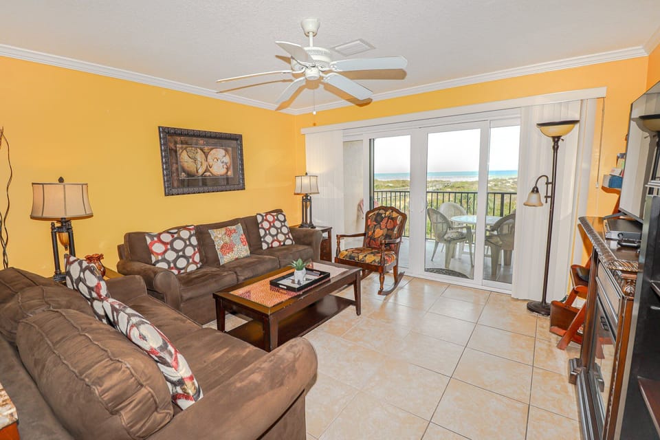 St. Augustine Beach Rentals Living Room