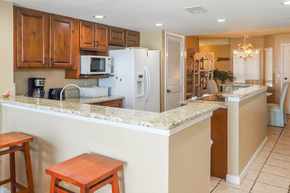 St. Augustine Oceanfront Kitchen-Dining Area
