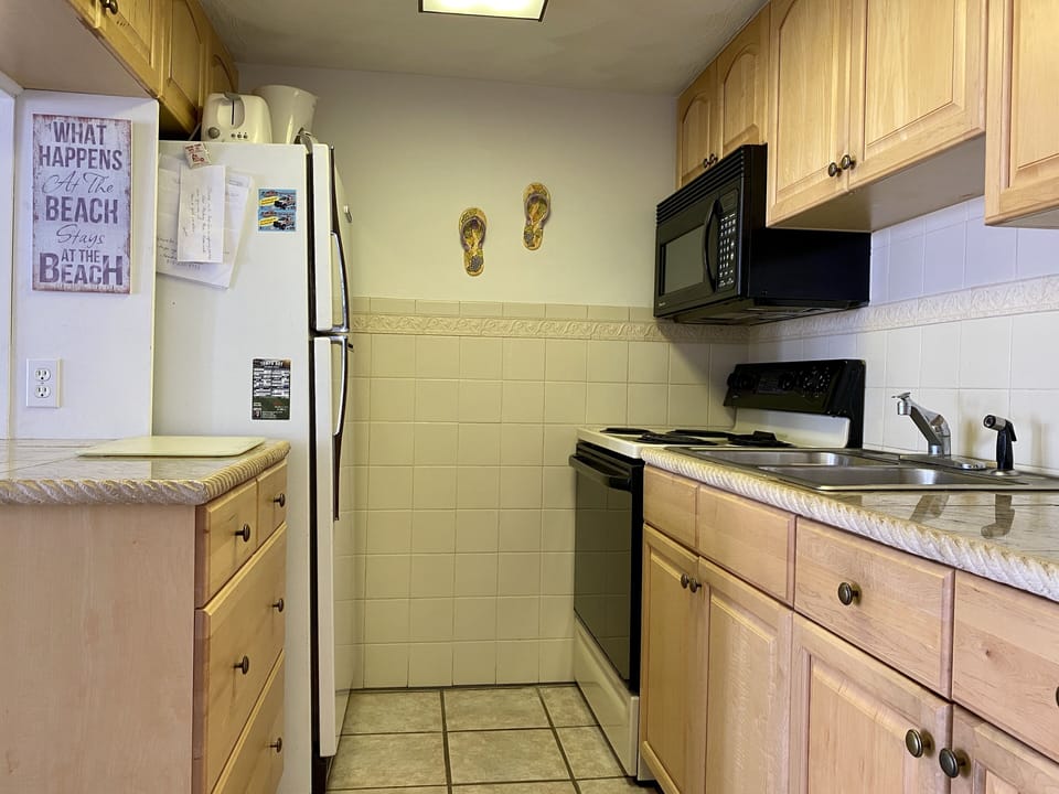 Full Kitchen