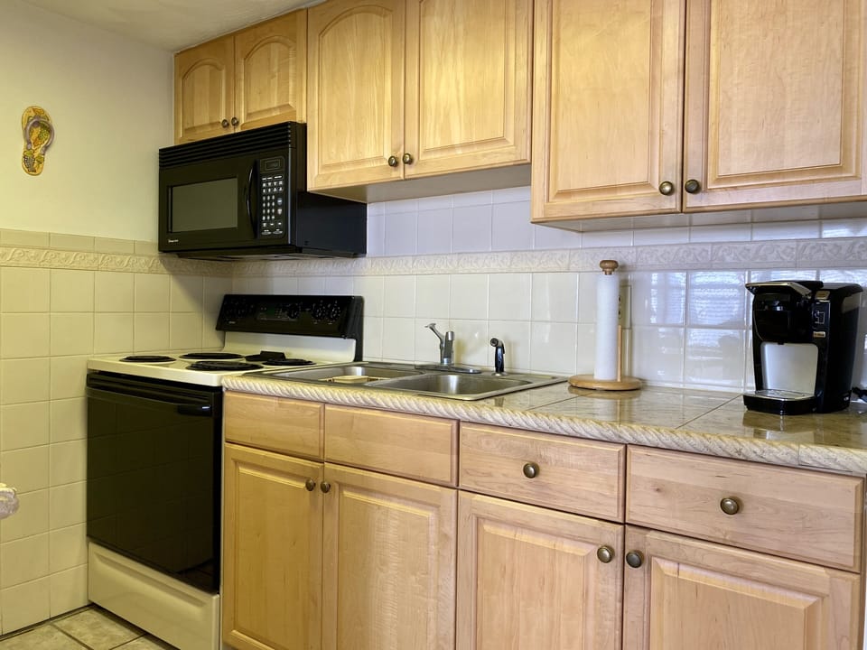 Full Kitchen