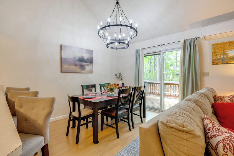 Dining Space | Dishware/Flatware | 1st Floor