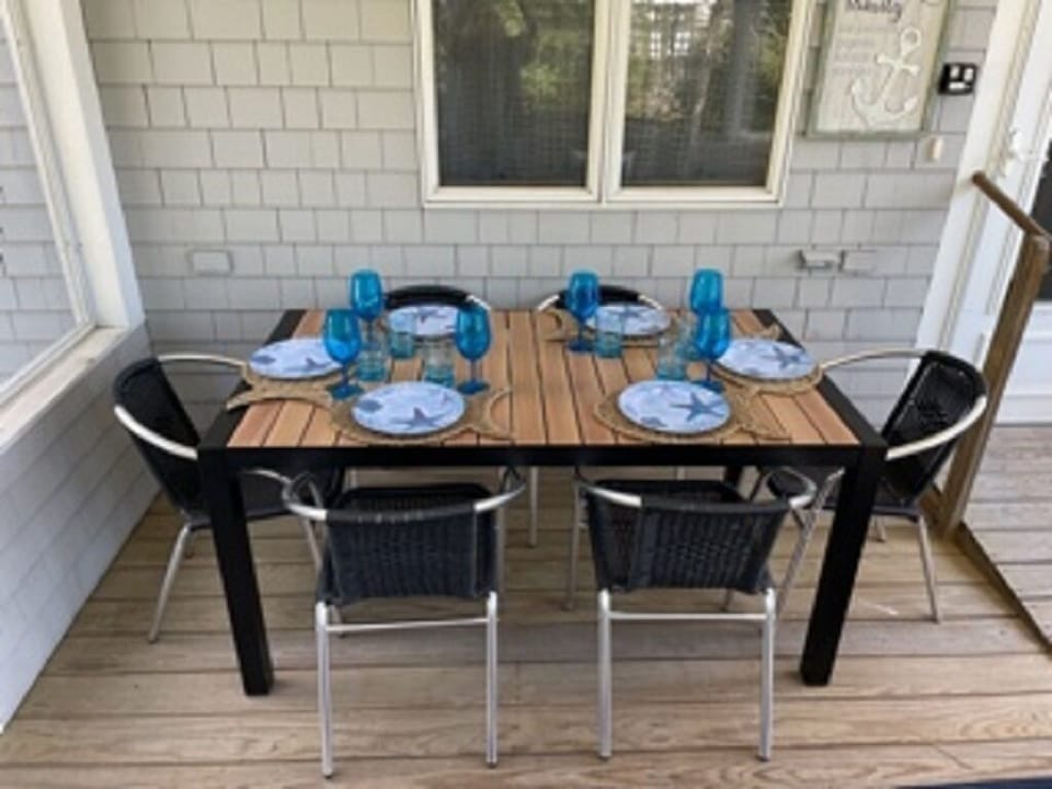 Outdoor dining area