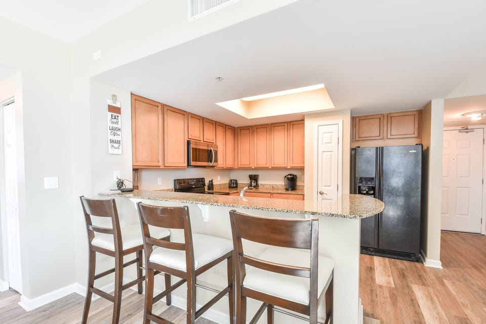 The Palms of Destin 1401 - Breakfast Bar Area