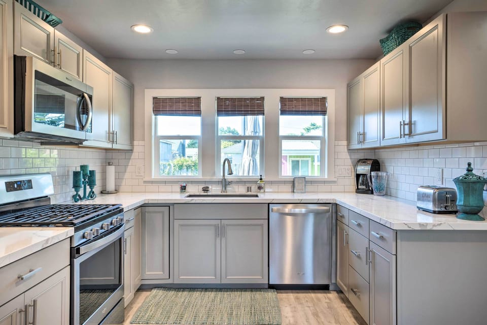 Fully Equipped Kitchen | Coffee Maker