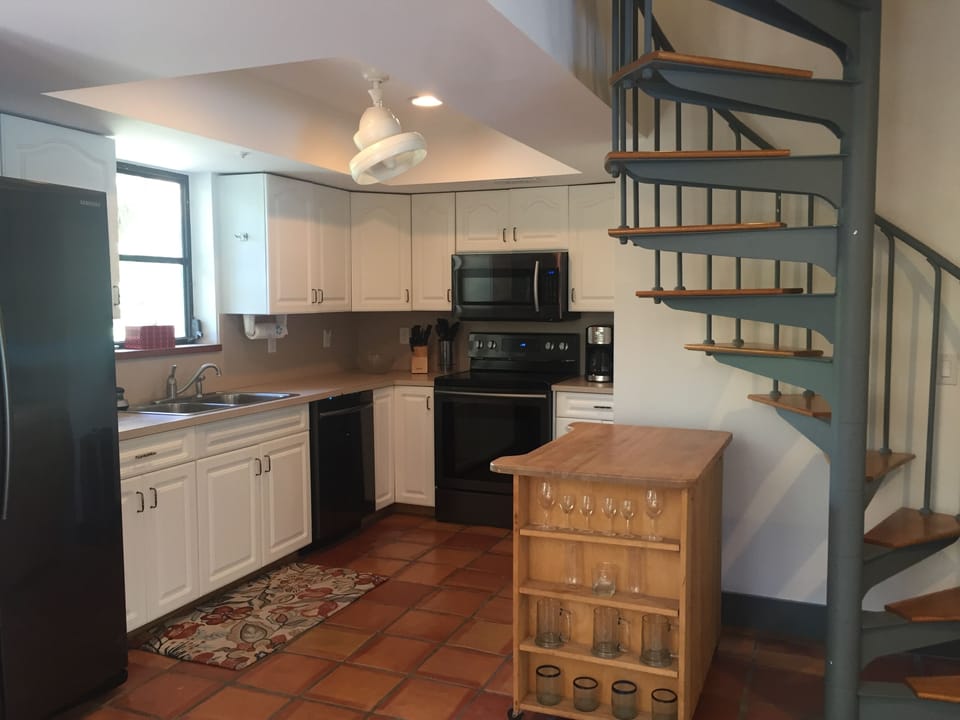 Fully equipped kitchen for island vacation meals 