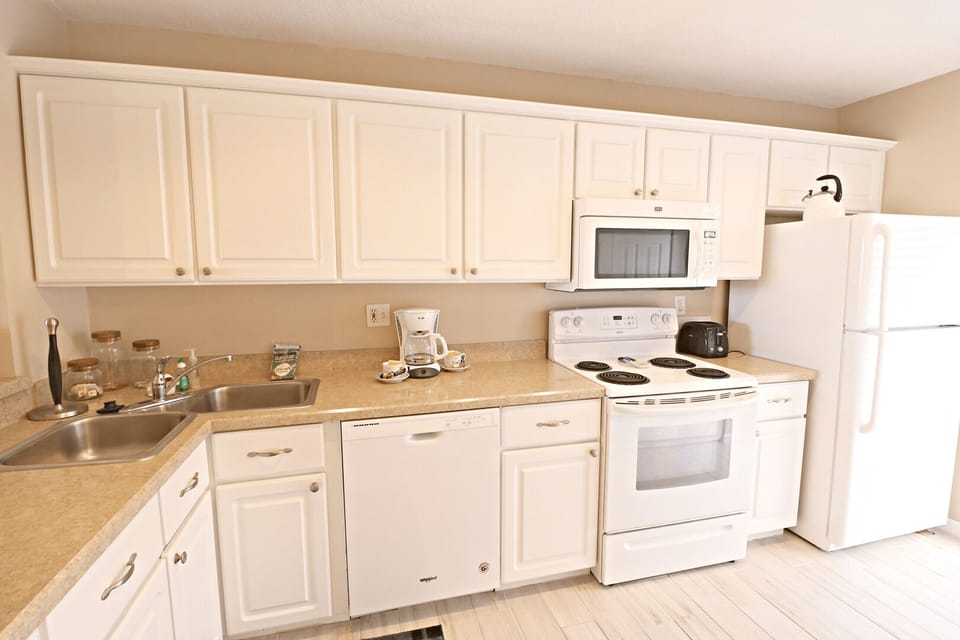St. Augustine Ocean Front Rentals Kitchen