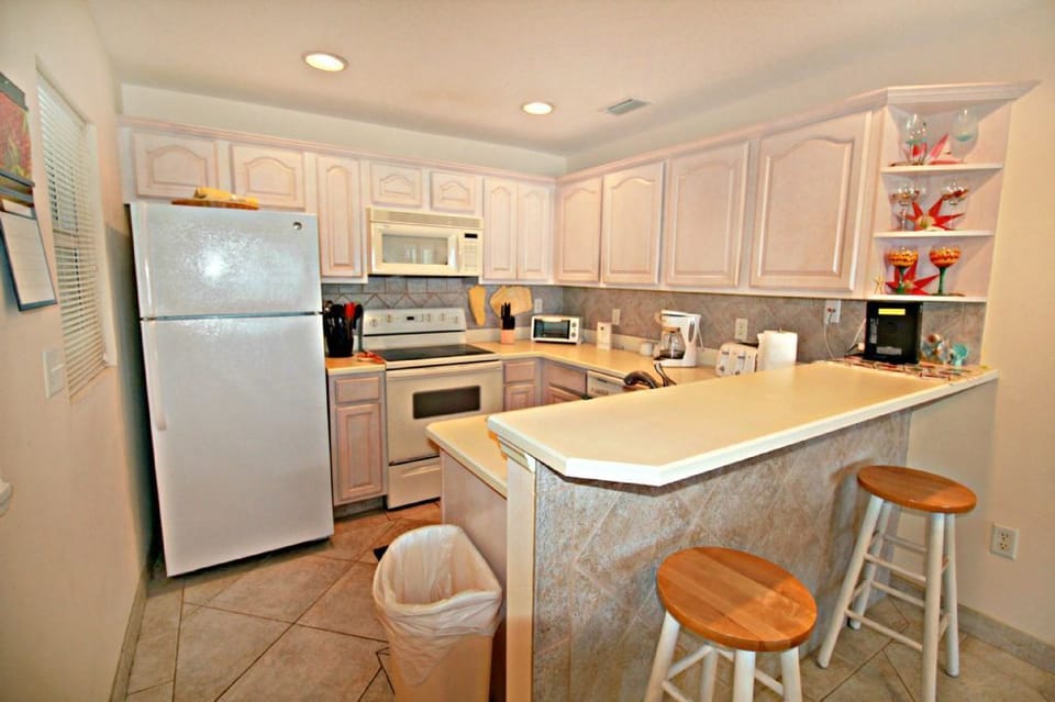 St Augustine Beach Rentals Kitchen