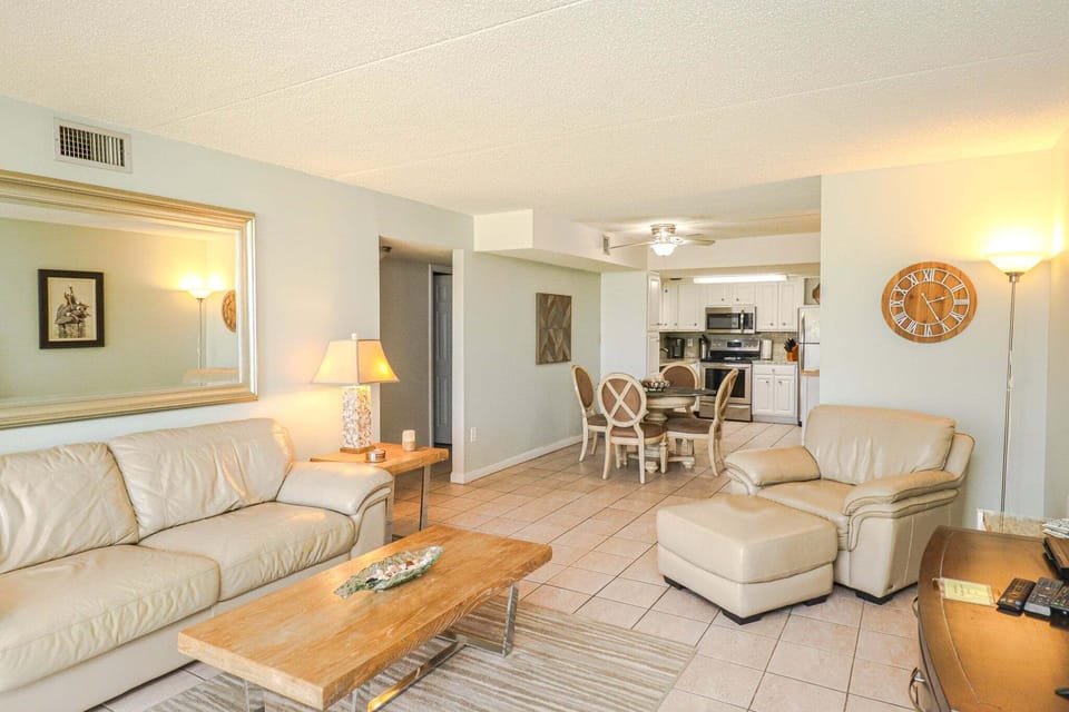 St. Augustine Beach Rentals Living Room