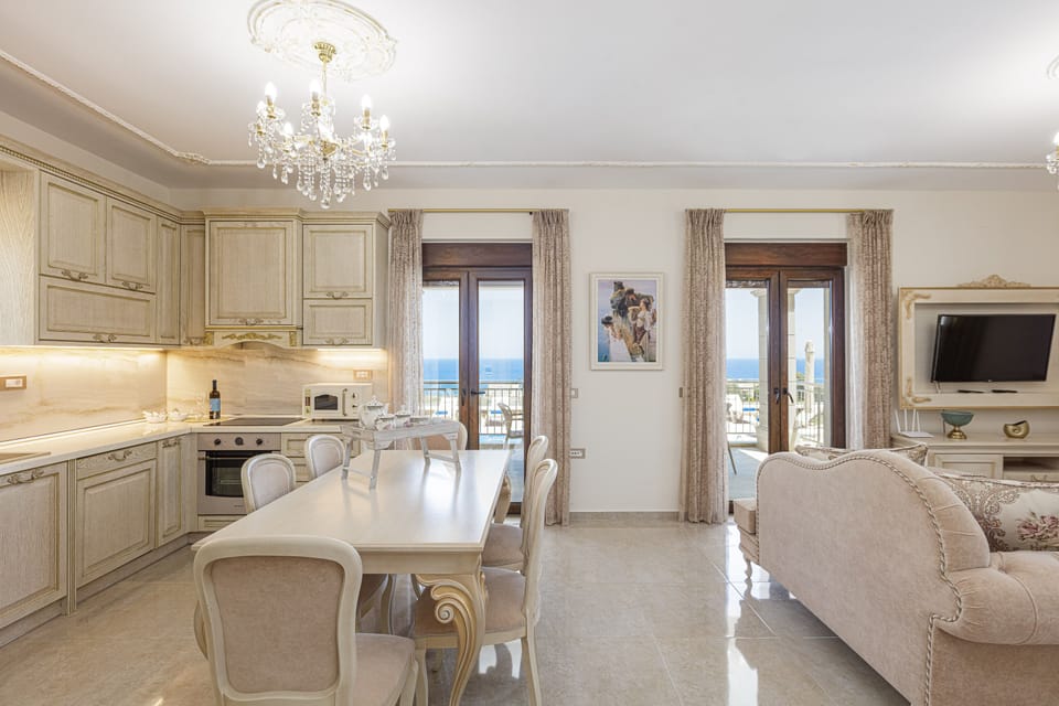 Cook up your family´s favourites in this luxury self-catering Villa.