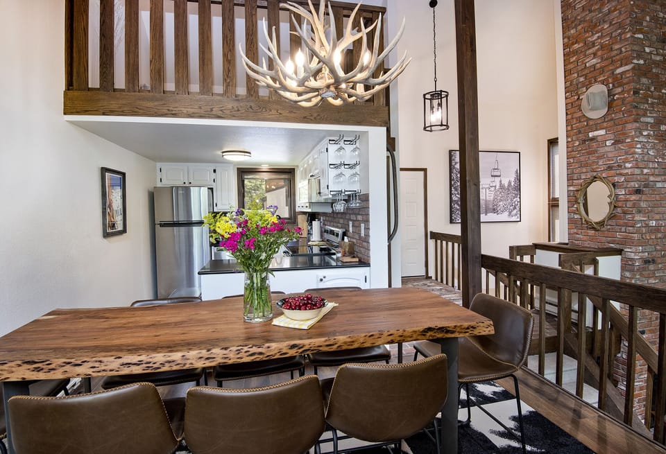 Dining/kitchen