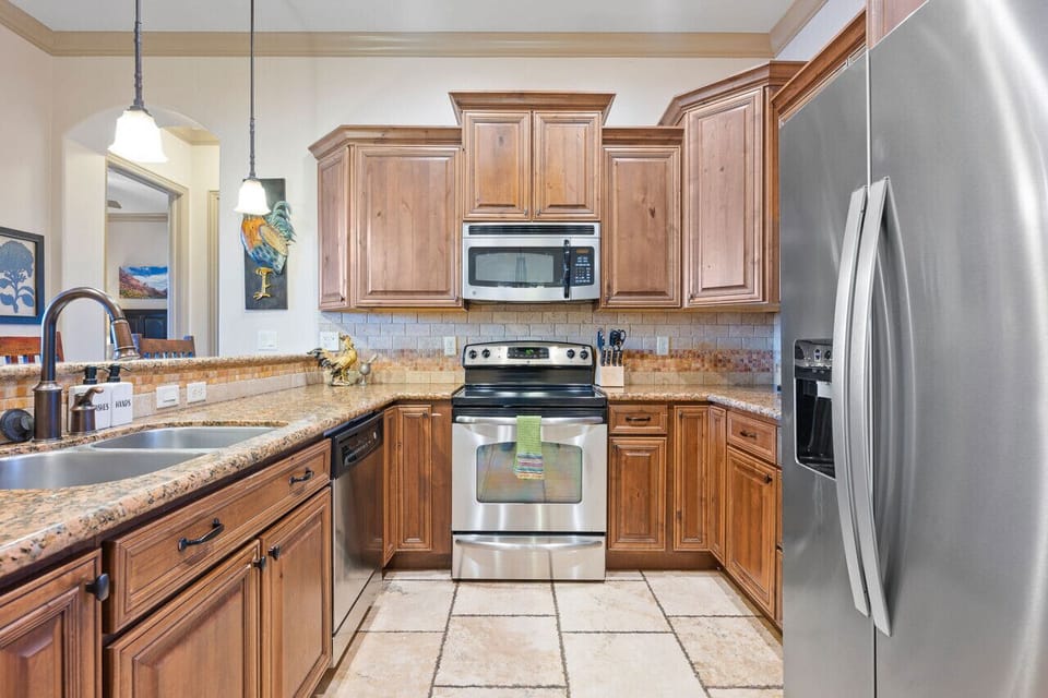 Fully stocked kitchen