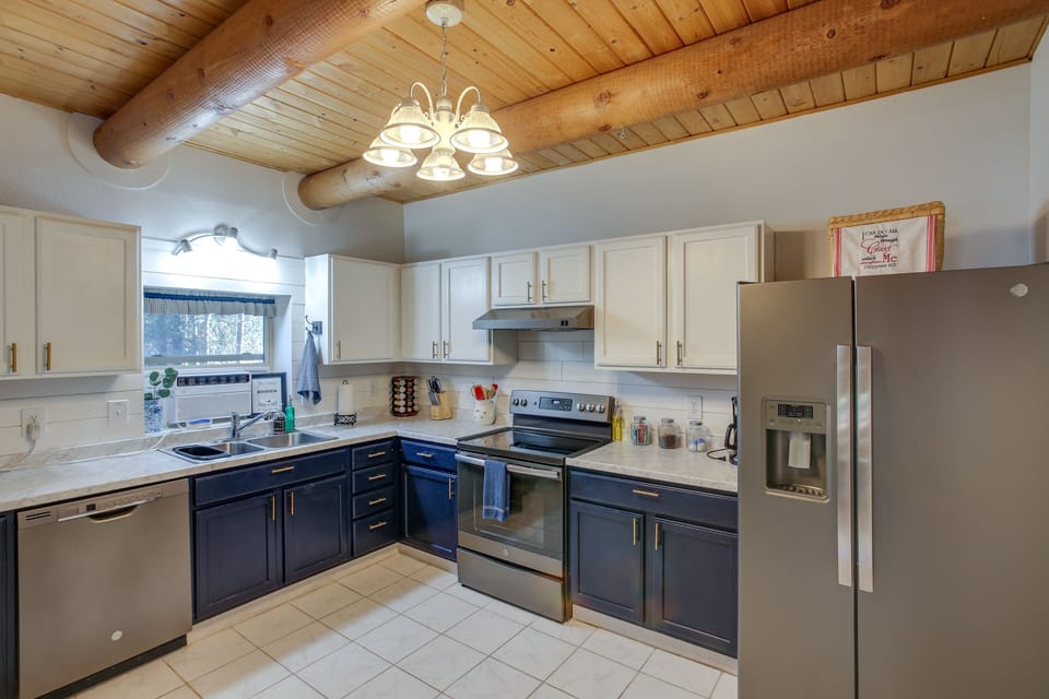 Kitchen | Cooking Basics | Dishware/Flatware