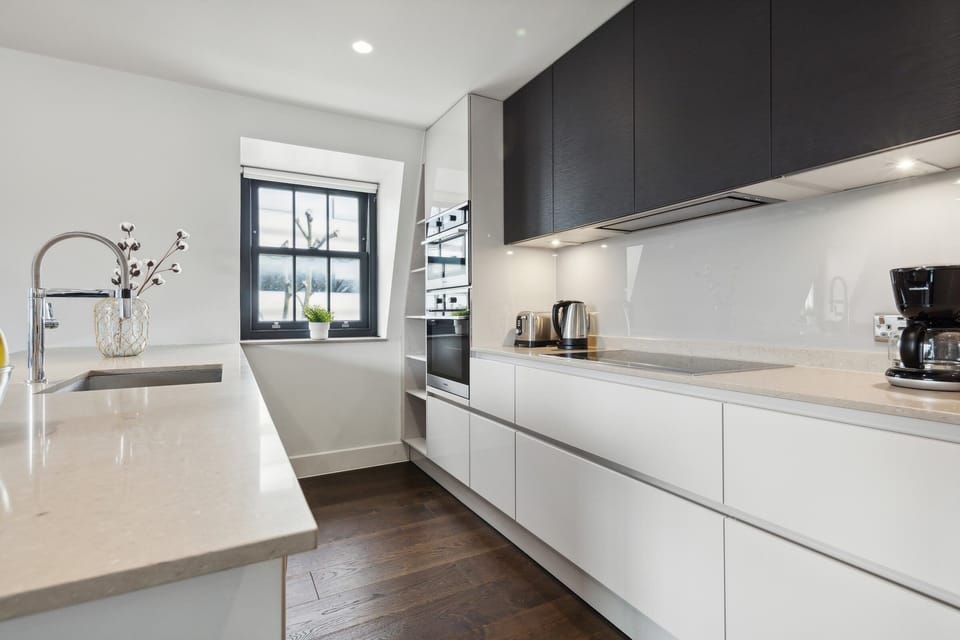 The kitchen is fully equipped to prepare a simple meal