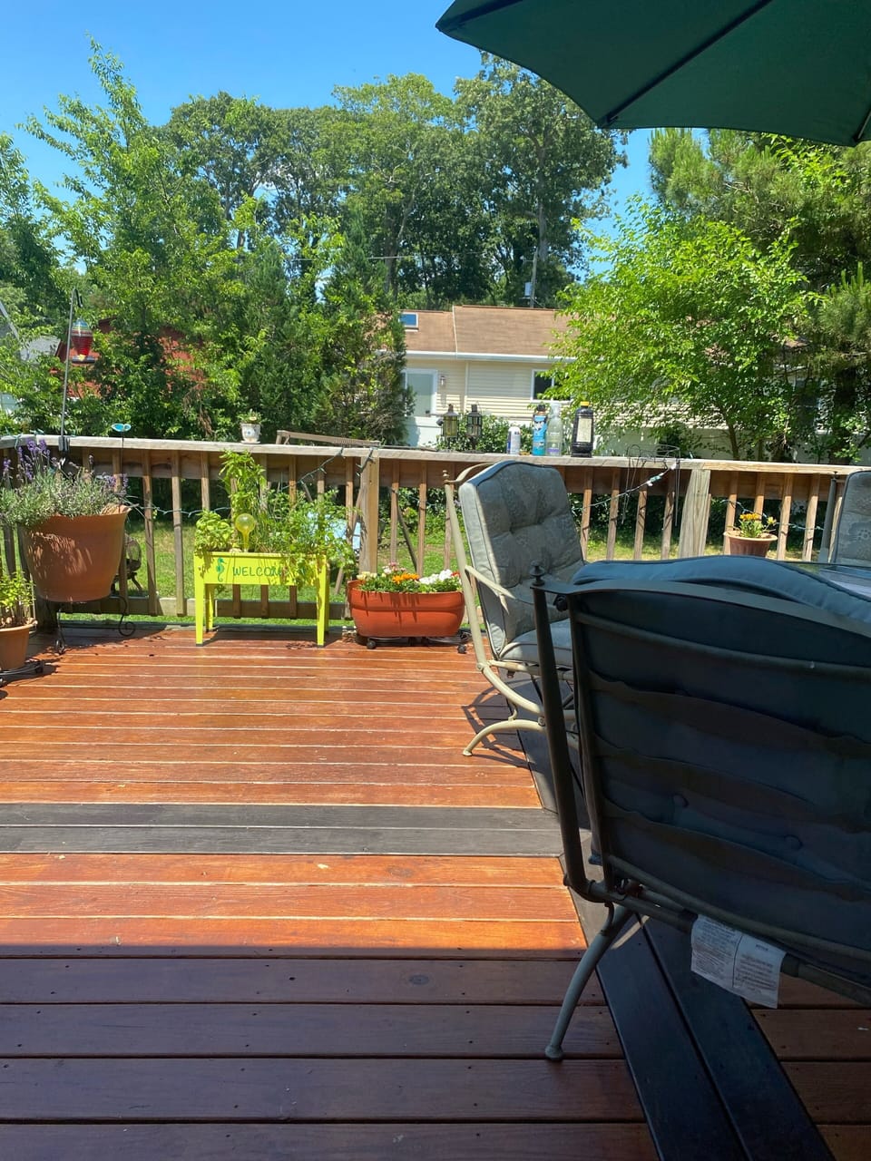 Outdoor dining