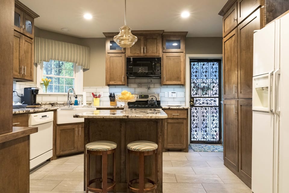 Kitchen: Stove, Oven, Toaster, Microwave, Keurig, pans, utensils, and more.