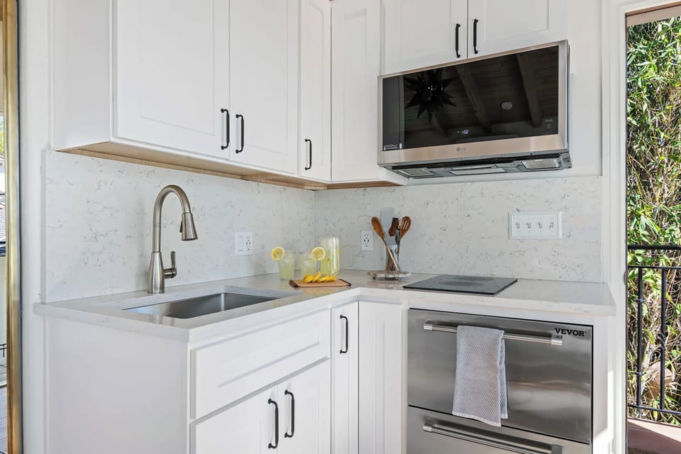 ADU - Kitchenette