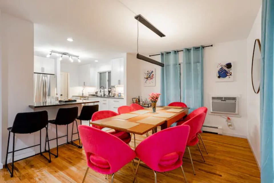 Enjoy home-cooked meals or games with your friends or fam in the dining room
