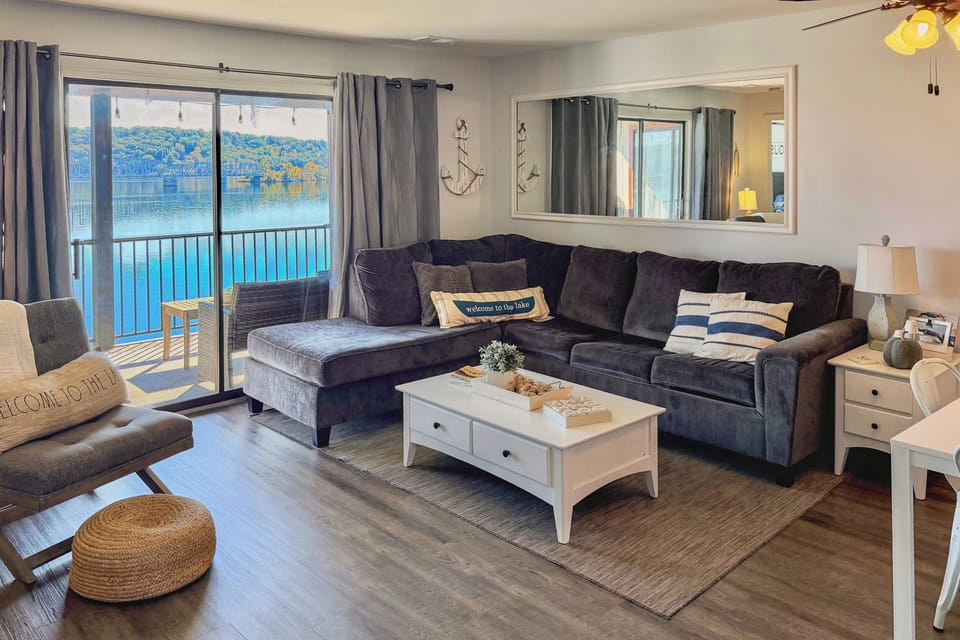 Kimberling City Vacation Rental | 2BR | 2BA | 900 Sq Ft | Step-Free Entry