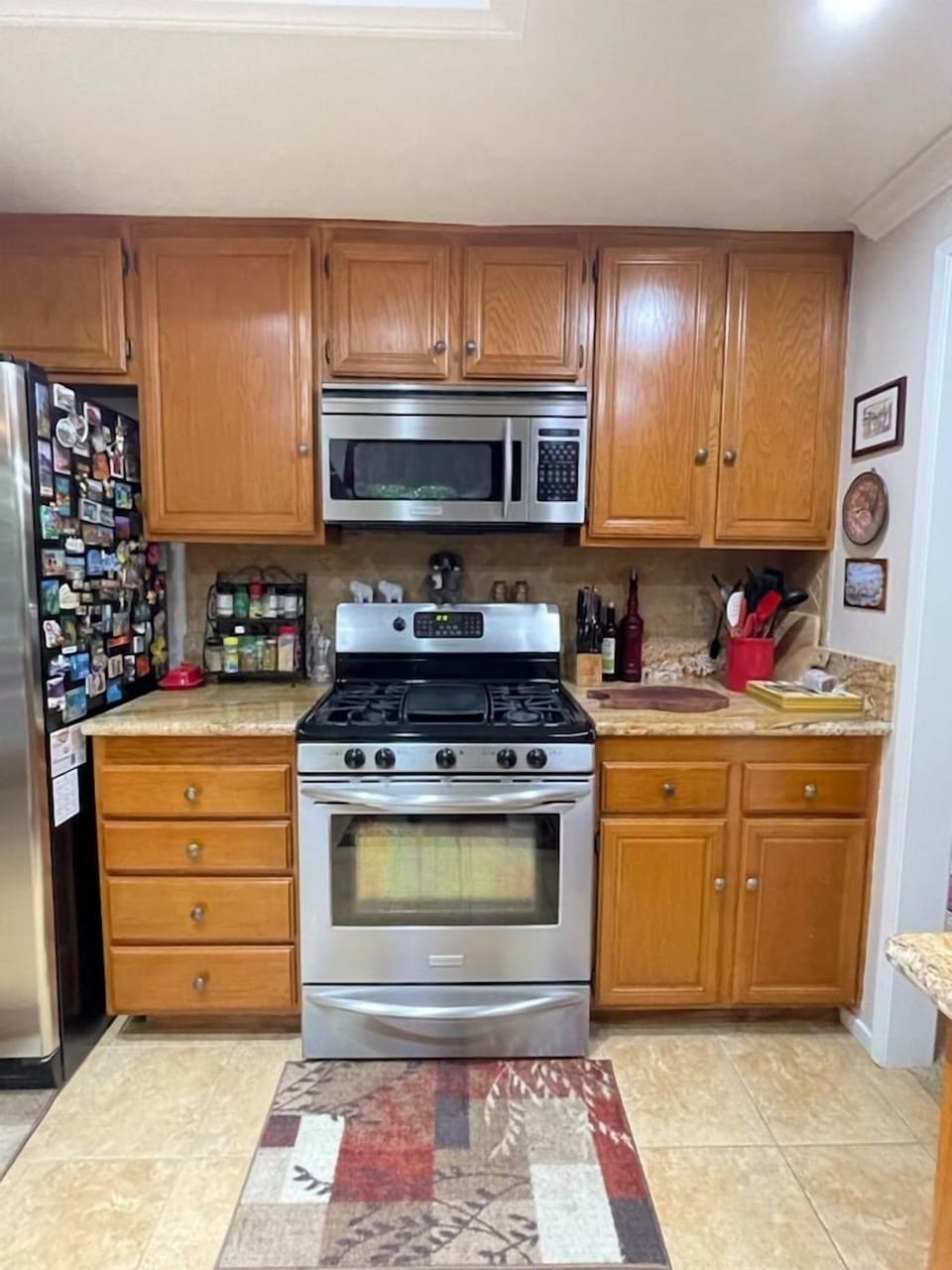 Everything you might want in a kitchen 
