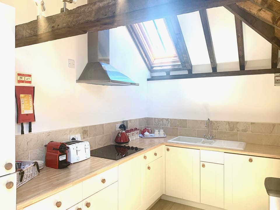 Tudor cottage Kitchen 