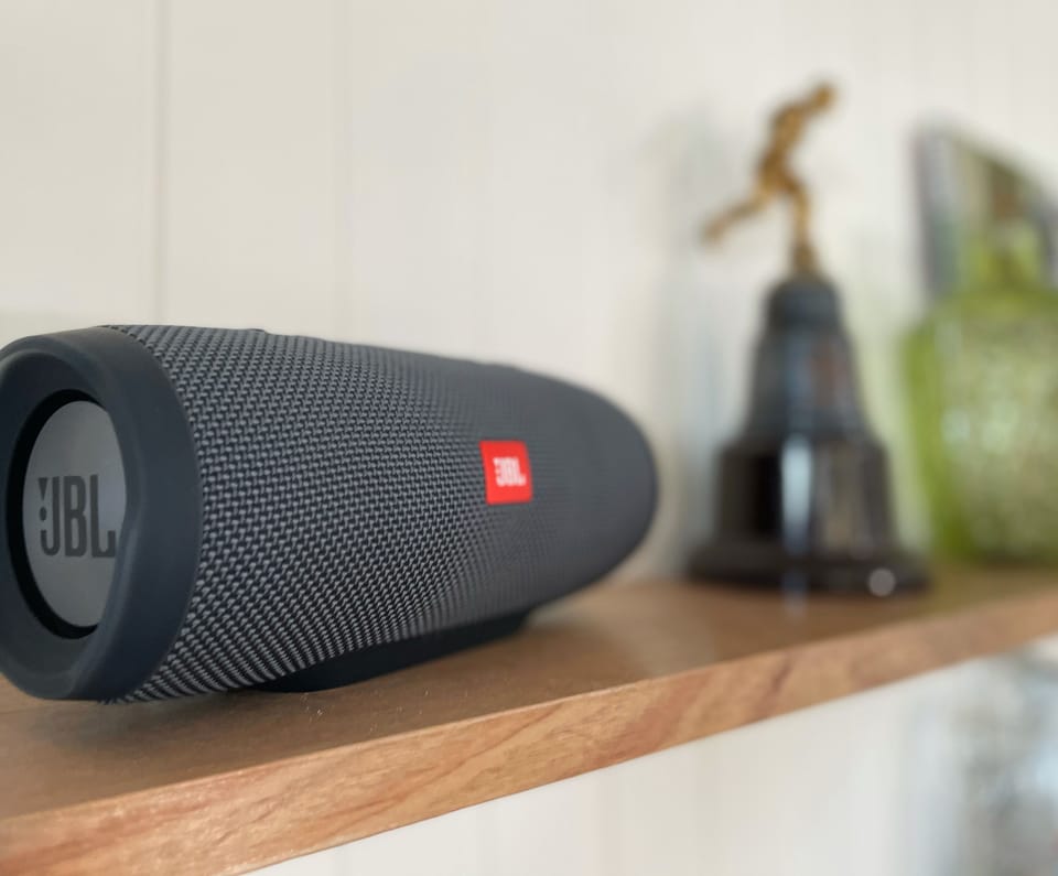 Chill with tunes  |  Casita Rica