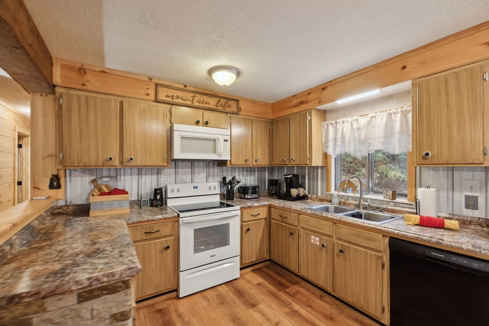 We have a full array of appliances and kitchen gadgets to accommodate your needs