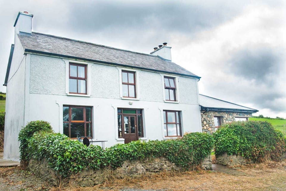 Hillside Holiday Home, Farranfore, Killarney, County Kerry