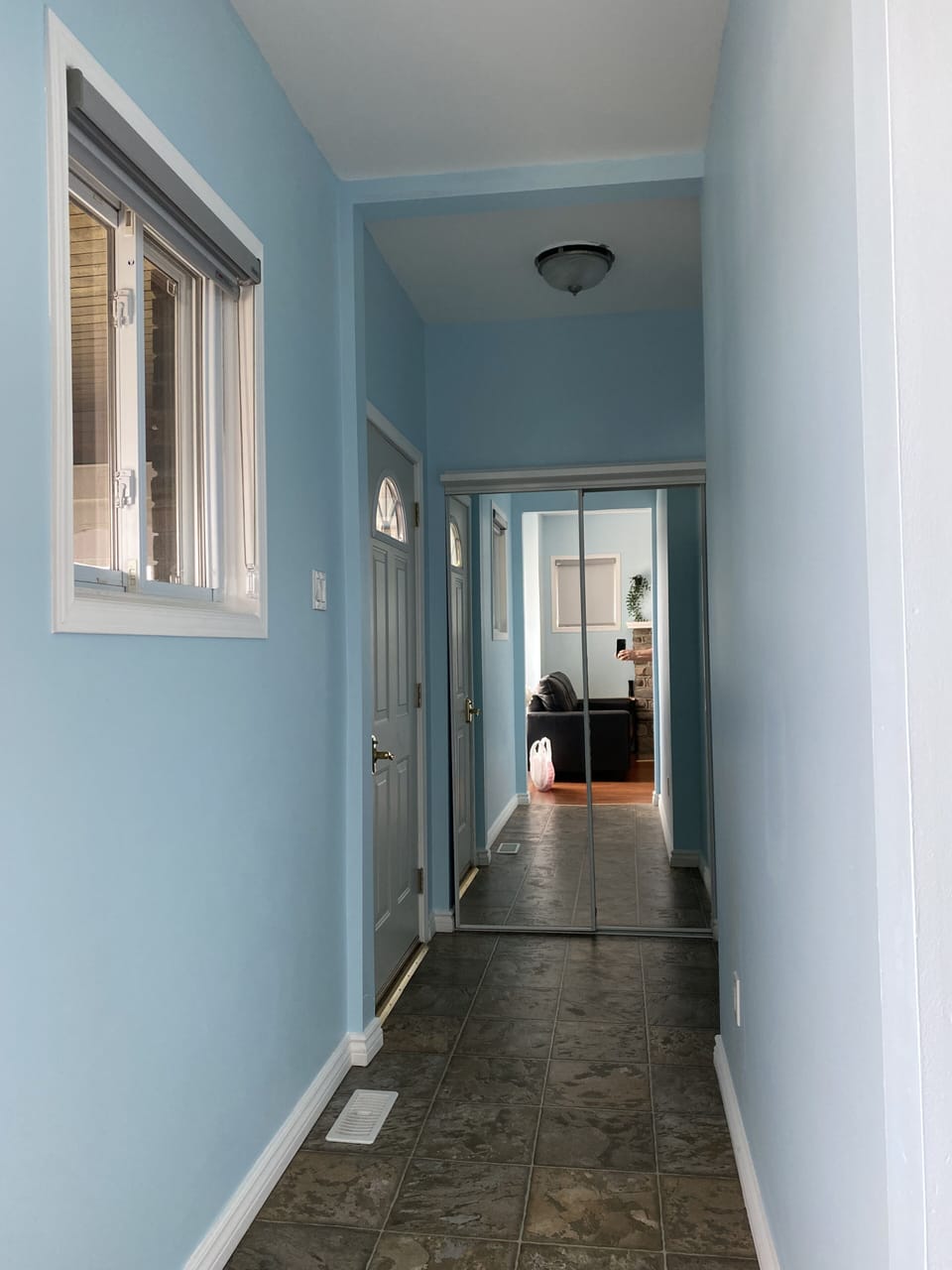 Entrance into the inside of the house 