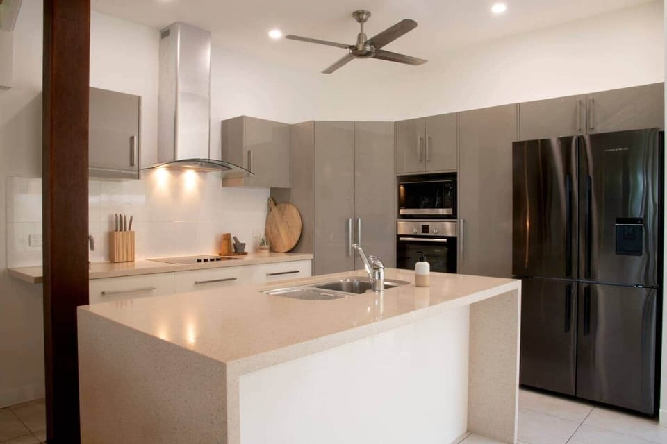 Nikatara - Mission Beach - Kitchen