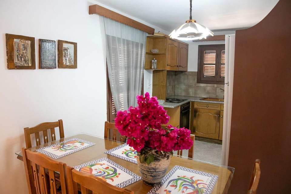 Dining area of Cozy apartment,Next to amenties in Areopoli,Mani,Peloponese,Greece