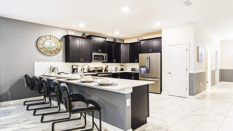 Stainless steel shine: Modern kitchen