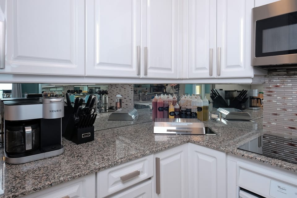 Kitchen with indoor grill