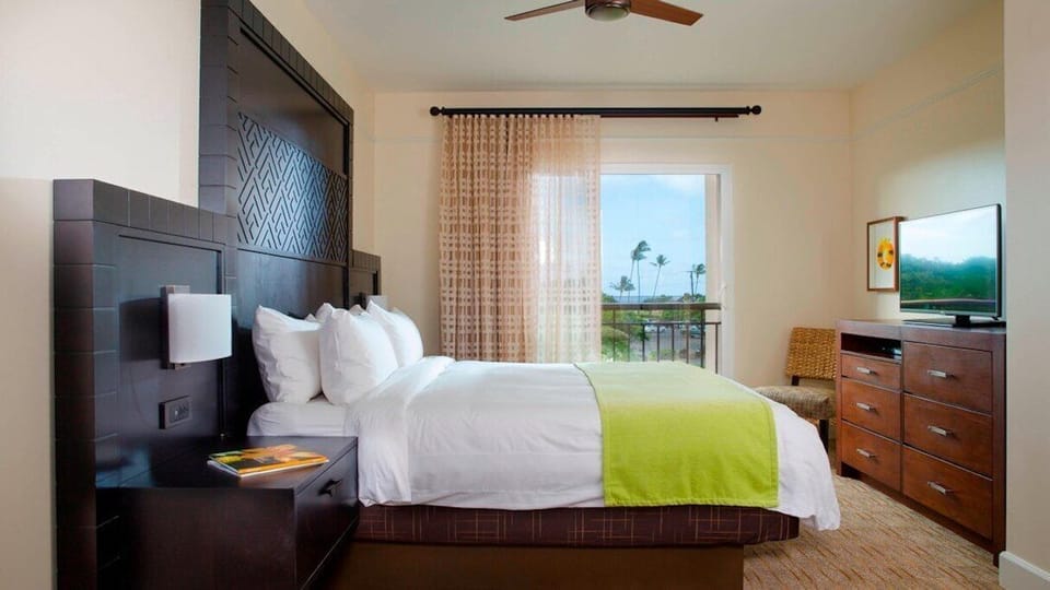 Master bedroom-discuss view category with your agent