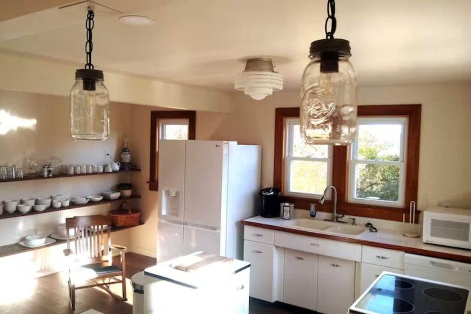 Fully stocked cook's kitchen.
