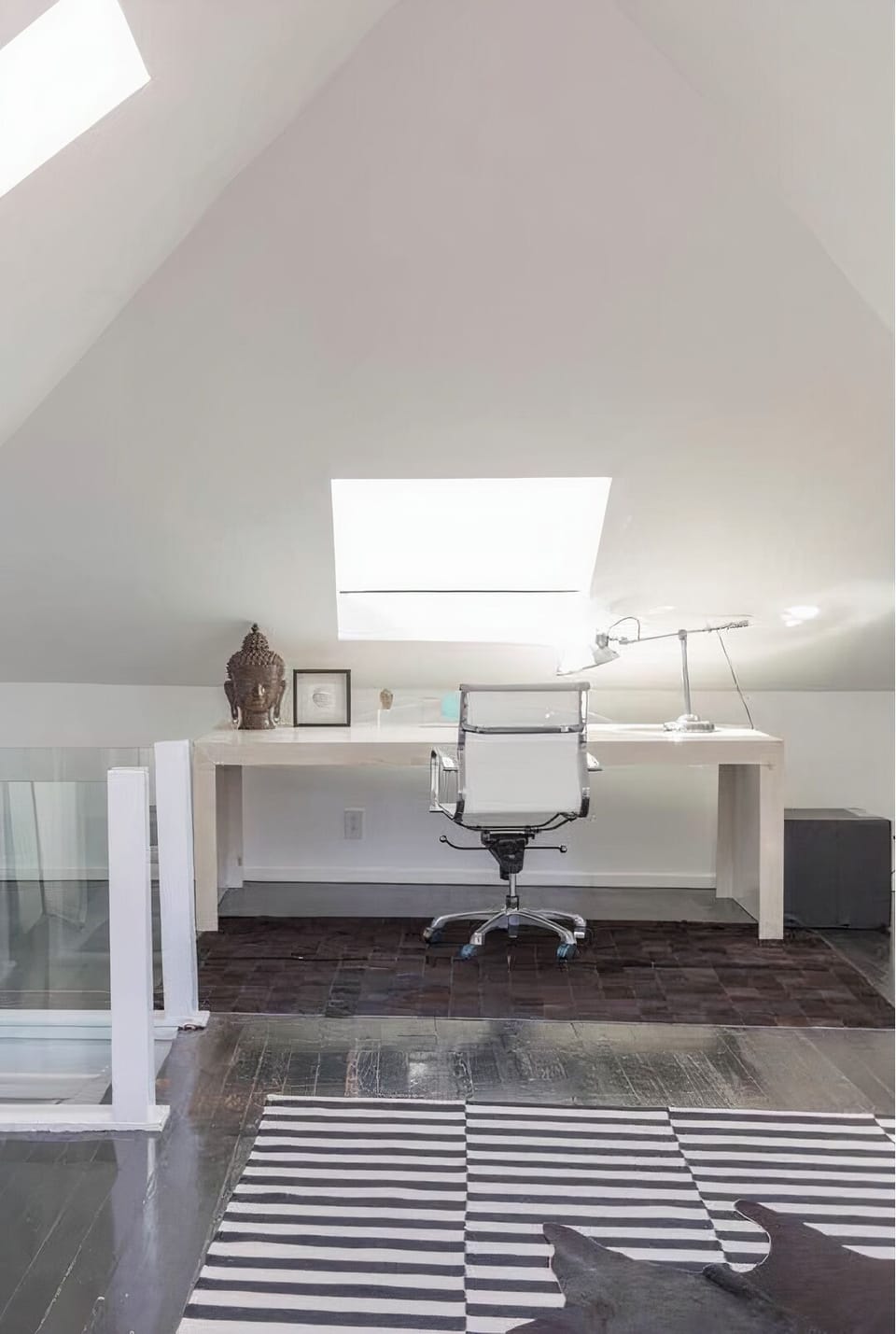 MASTER BEDROOM WITH SKYLIGHT