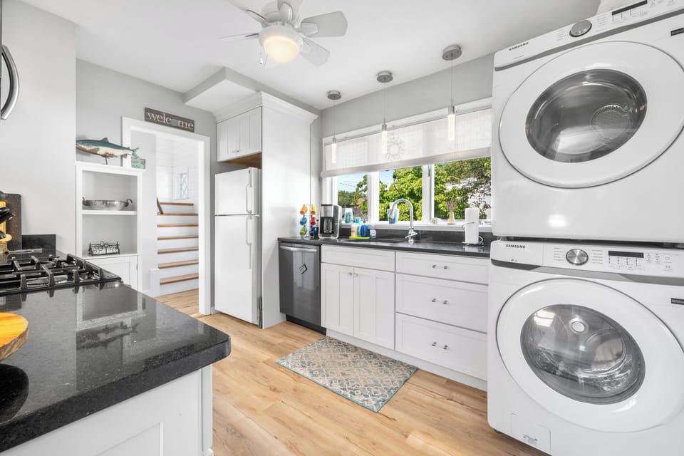 Renovated kitchen with Washer/Dryer