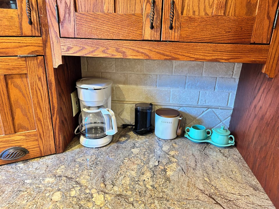 Coffee maker and bean grinder