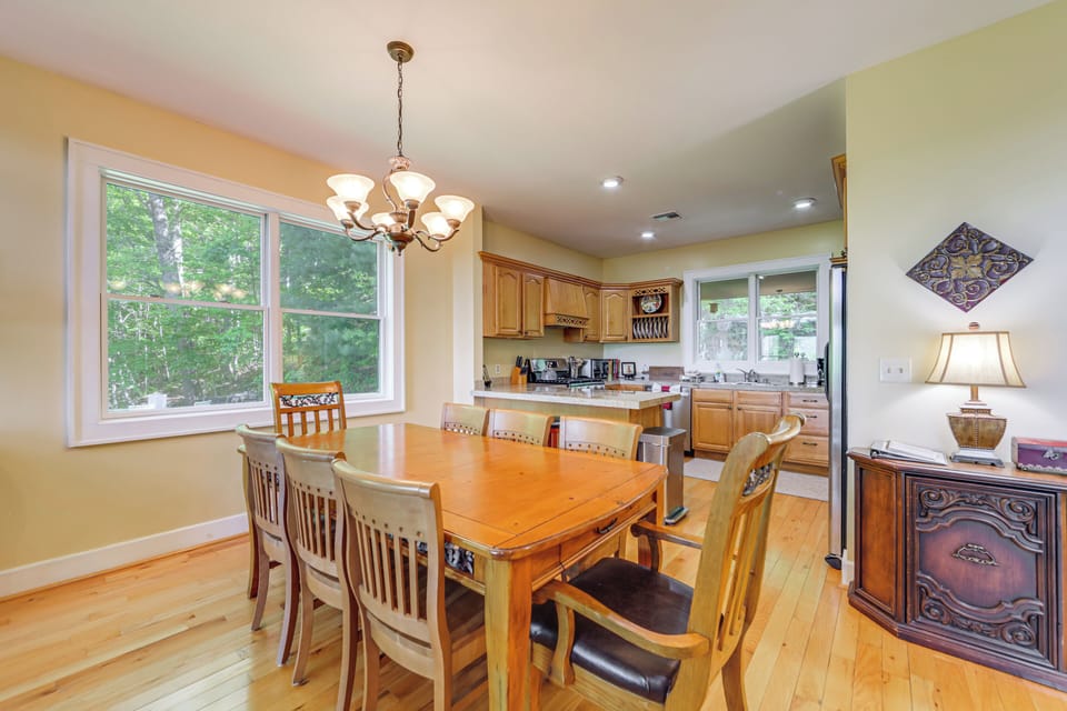 Dining Area | Main Floor
