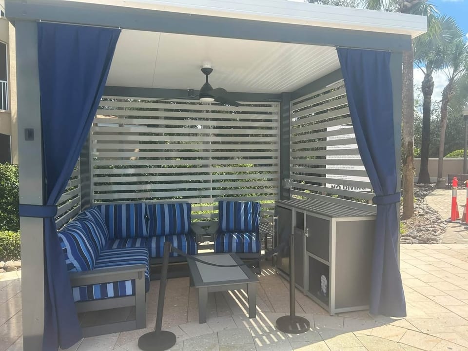 NEW POOLSIDE CABANAS for rent - Not includes in the rates