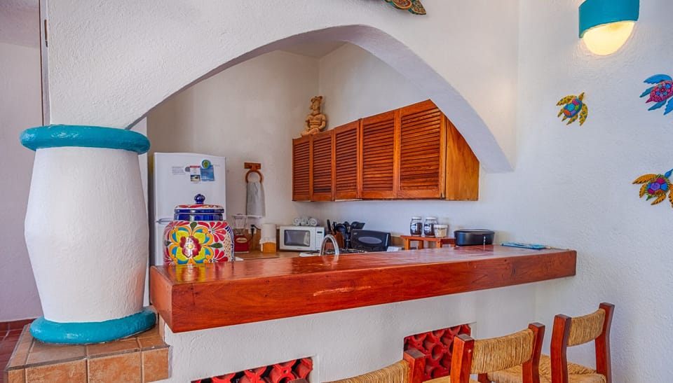 Breakfast bar